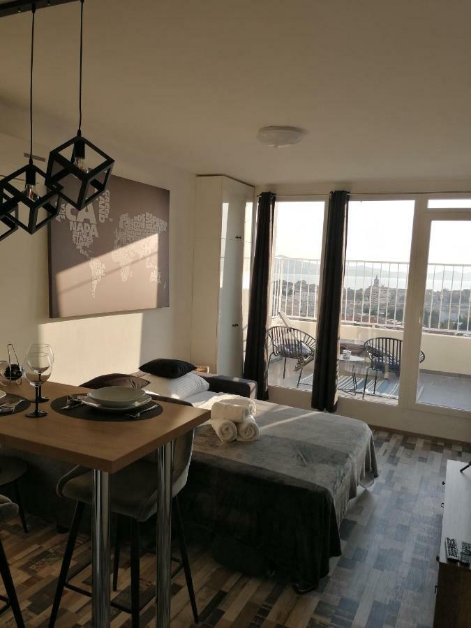 Studio Apartment Lanterna Zadar Extérieur photo